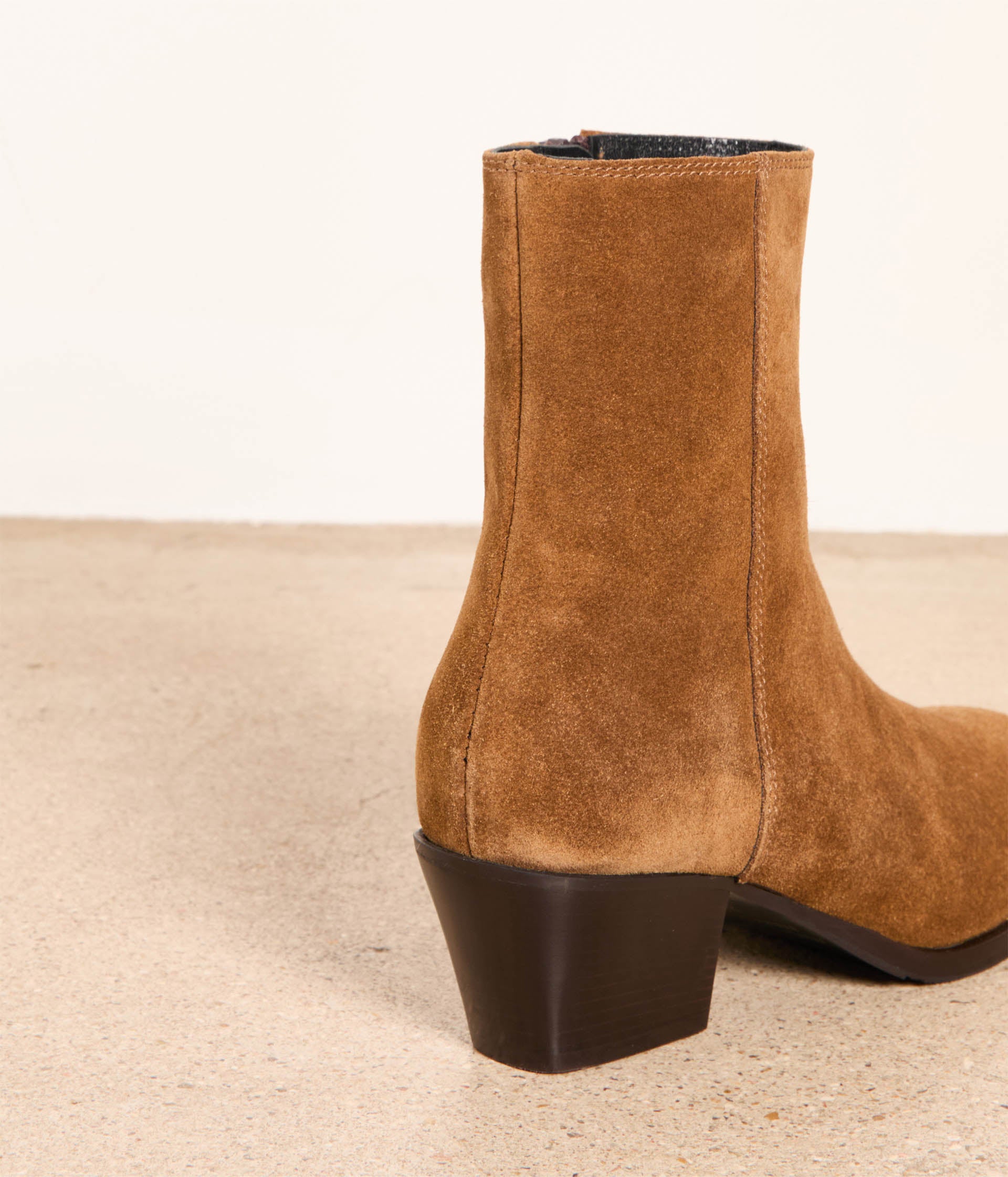 BOOTS HAILEY CAMEL
