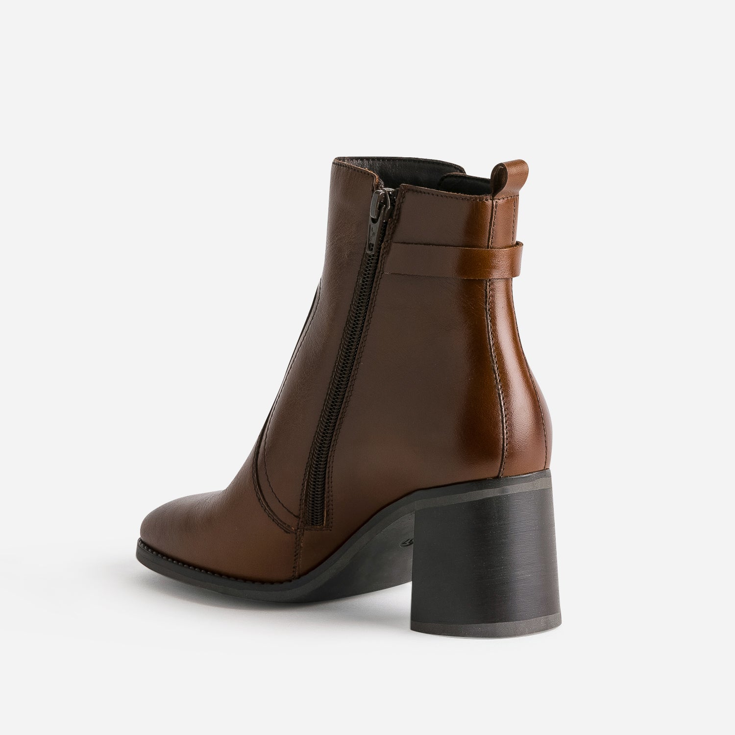 BOOTS SUZANNE MARRON