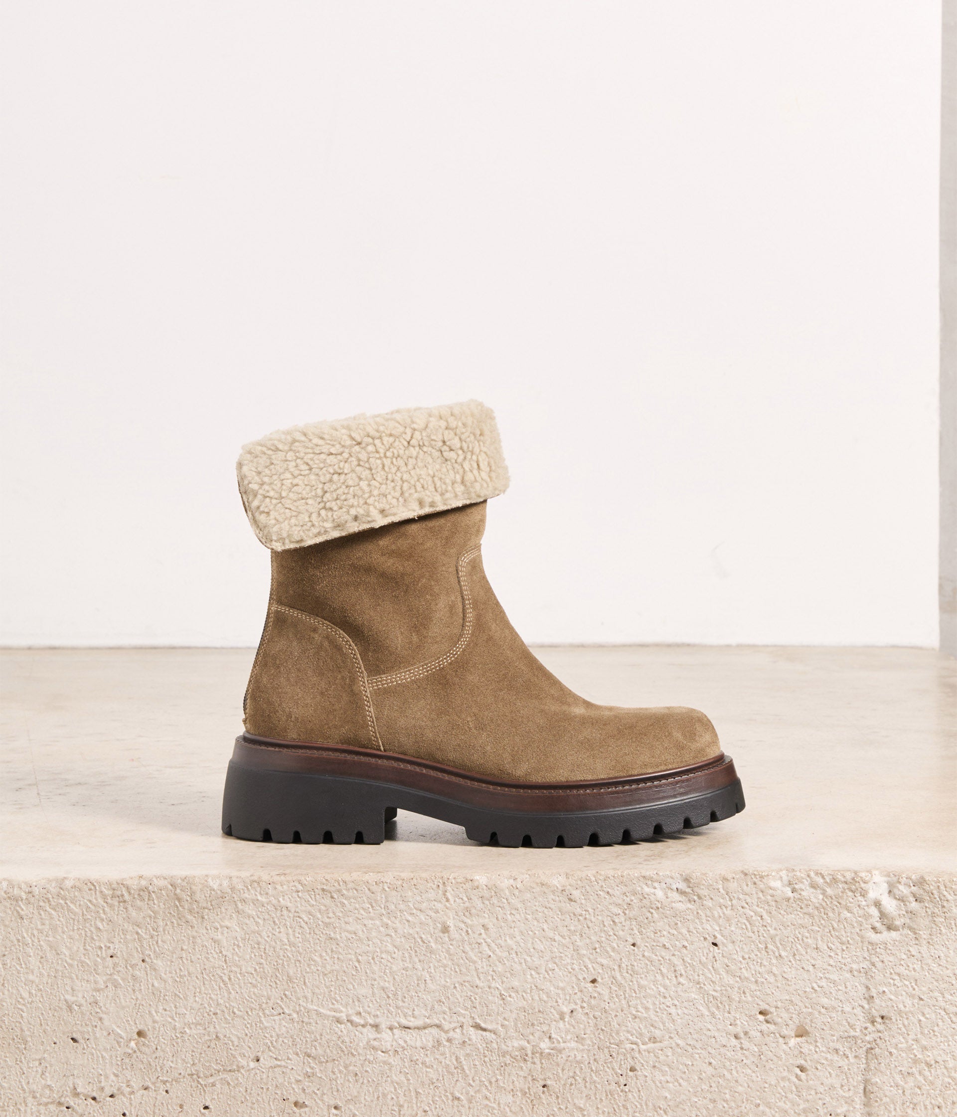 BOOTS FLYNN TAUPE